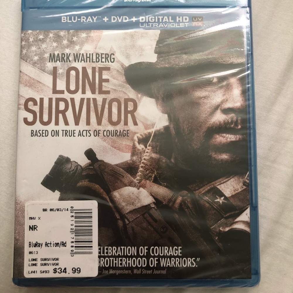 LONE SURVIVOR blue ray ( see pictures)